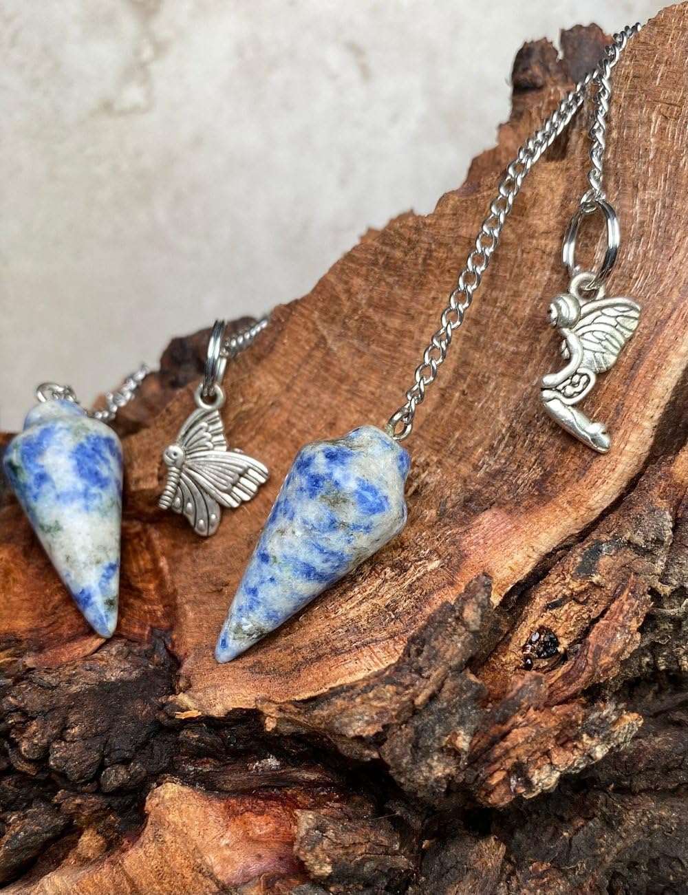 Péndulo cónico liso de cristal de piedra preciosa natural con dije misterioso | Colgante para bolso