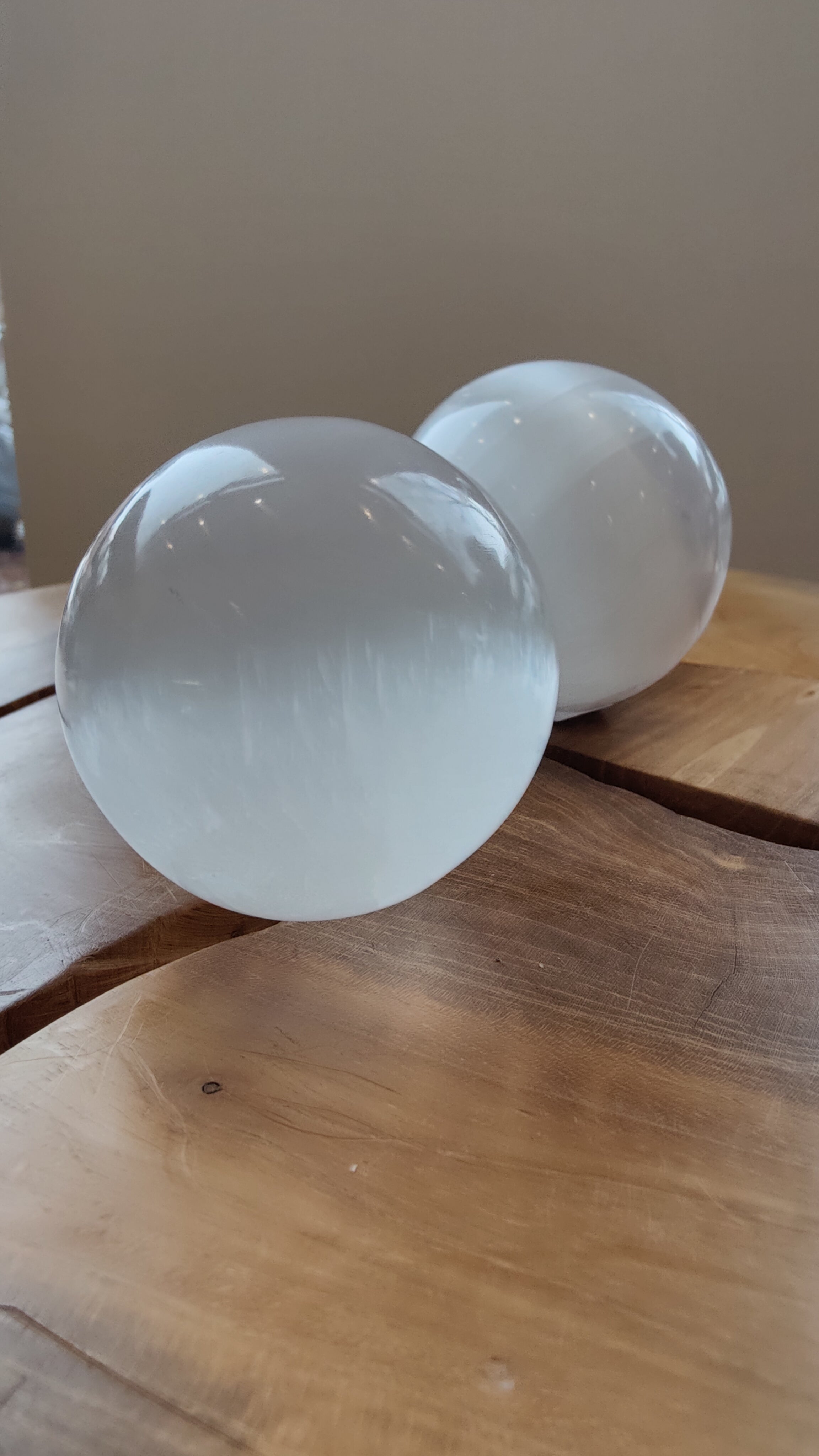 Selenite Sphere 8cm - New Age Realms