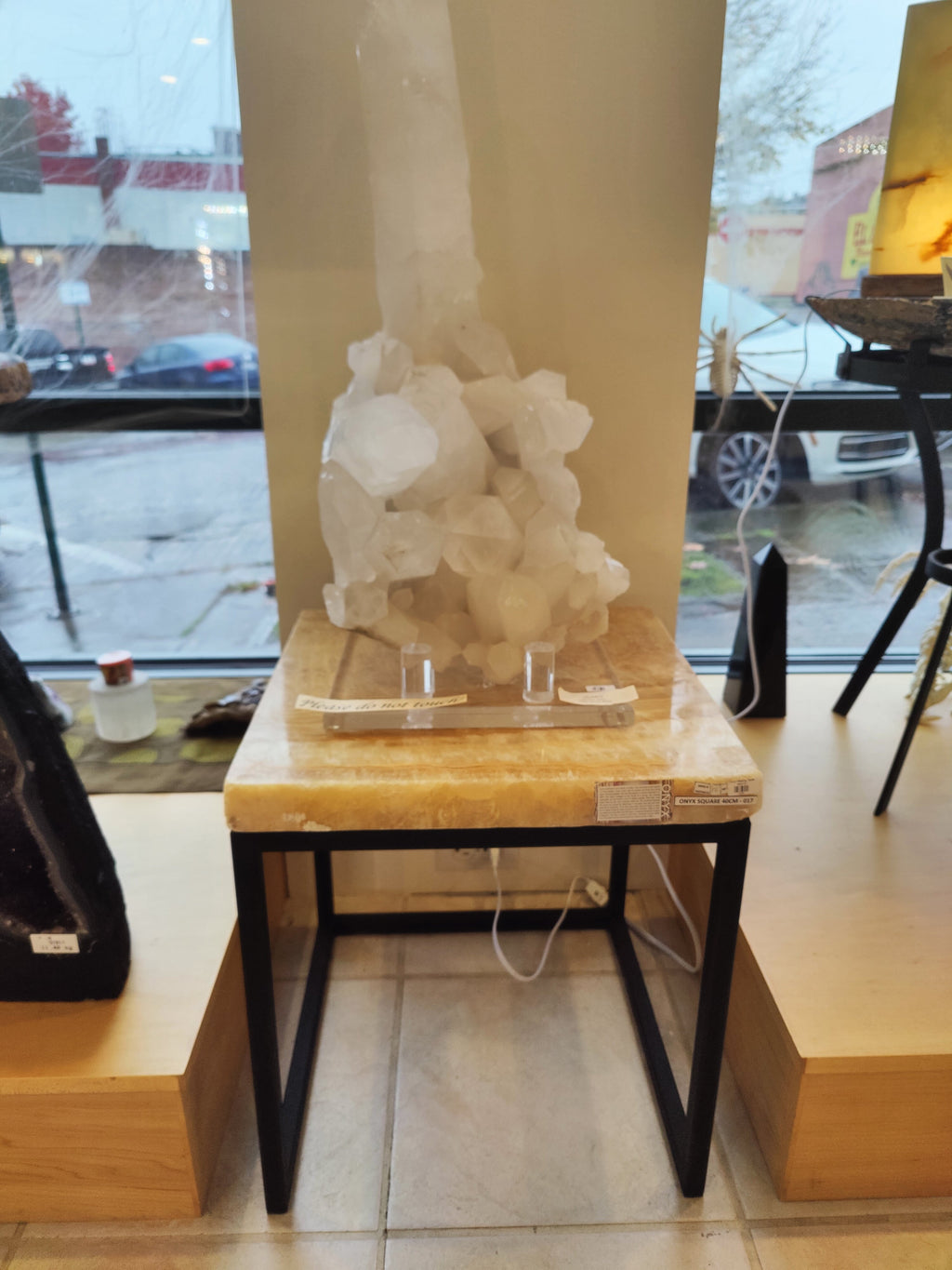 Onyx Nesting Table - New Age Realms