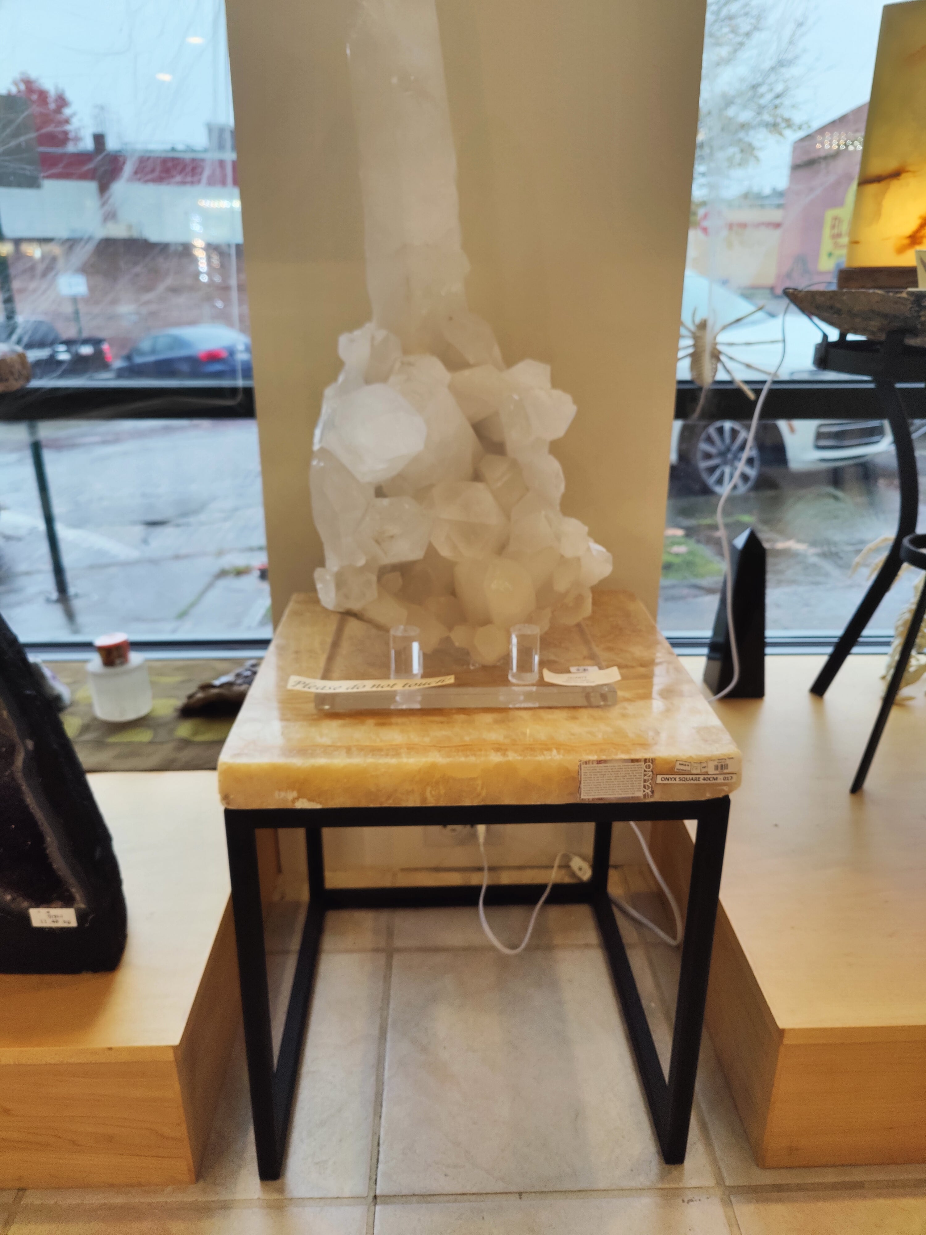 Onyx Nesting Table - New Age Realms