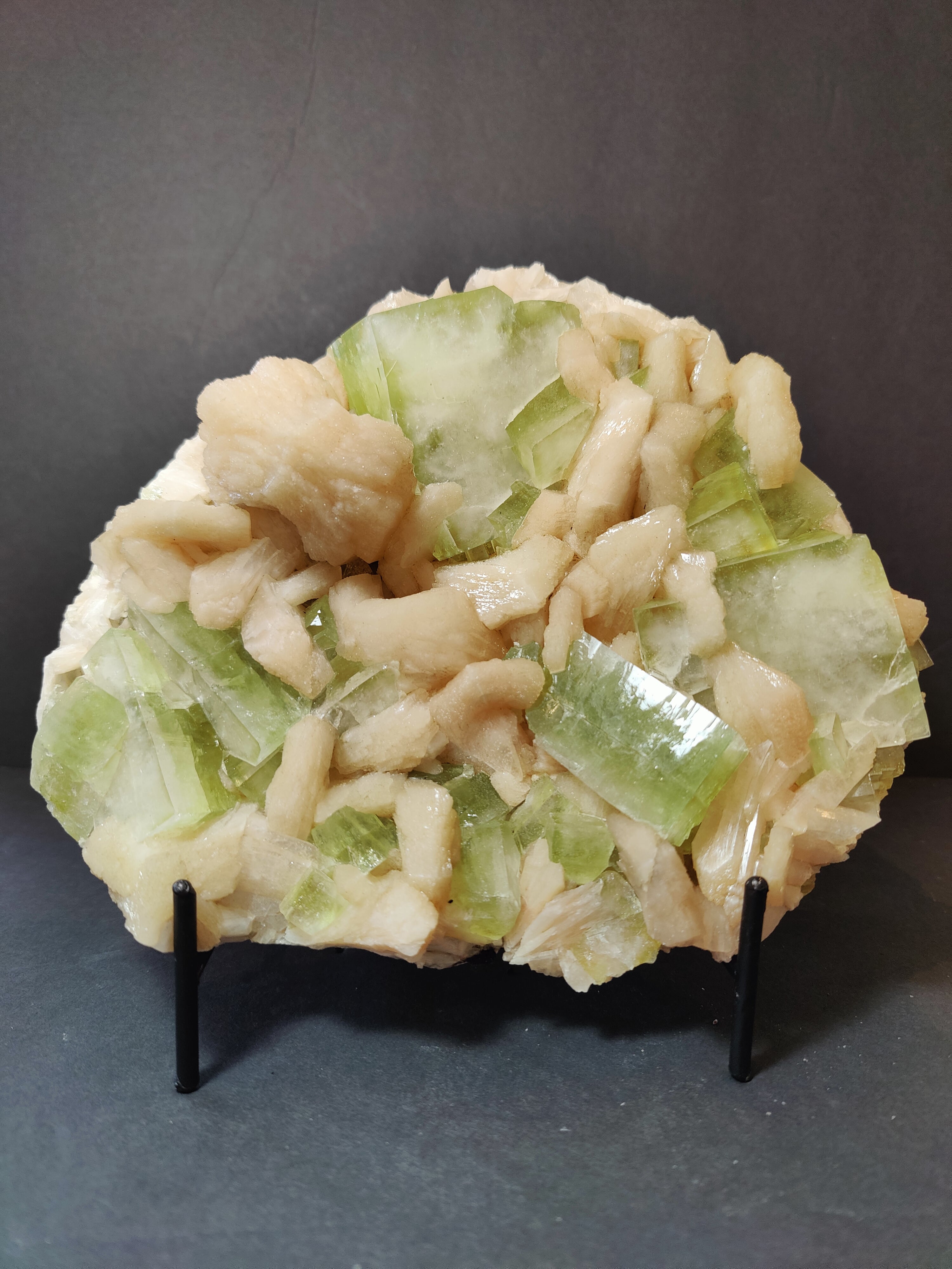 Green Apophyllite Cubes with Peach Stilbite Specimen 1,784g - New Age Realms