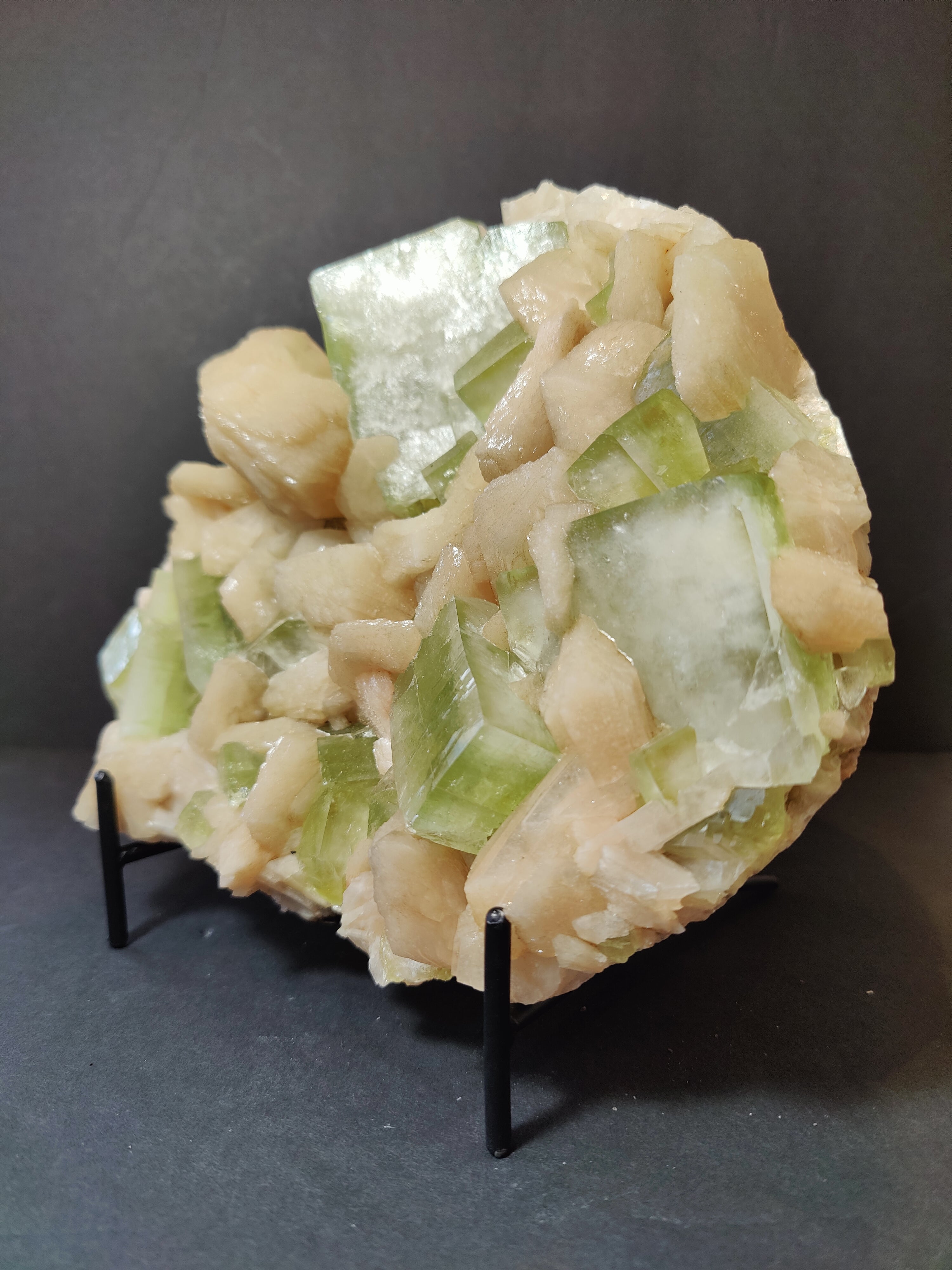 Green Apophyllite Cubes with Peach Stilbite Specimen 1,784g - New Age Realms