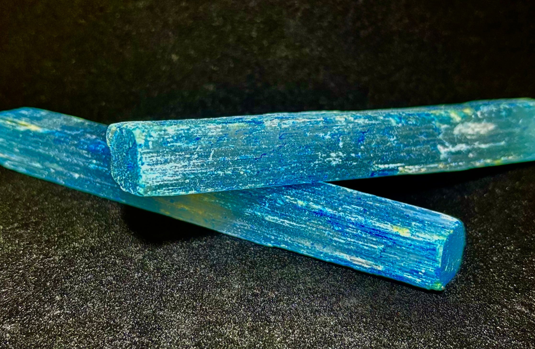 Blue Selenite Charging Stick (6”) – Dyed Raw Crystal Wand for Energy Cleansing, Protection & Spiritual Clarity - New Age Realms