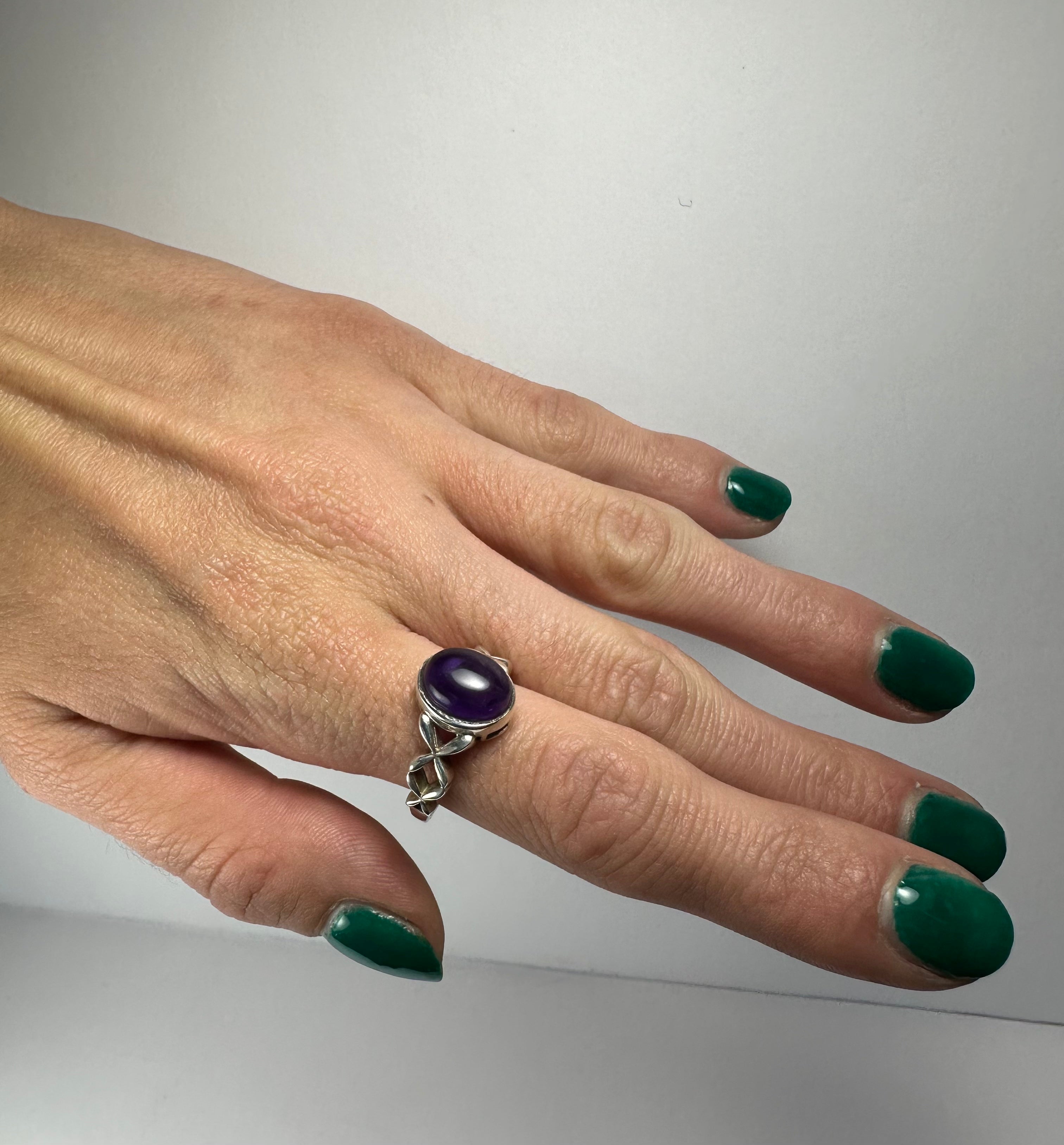 Amethyst Ring - Size 7 - New Age Realms