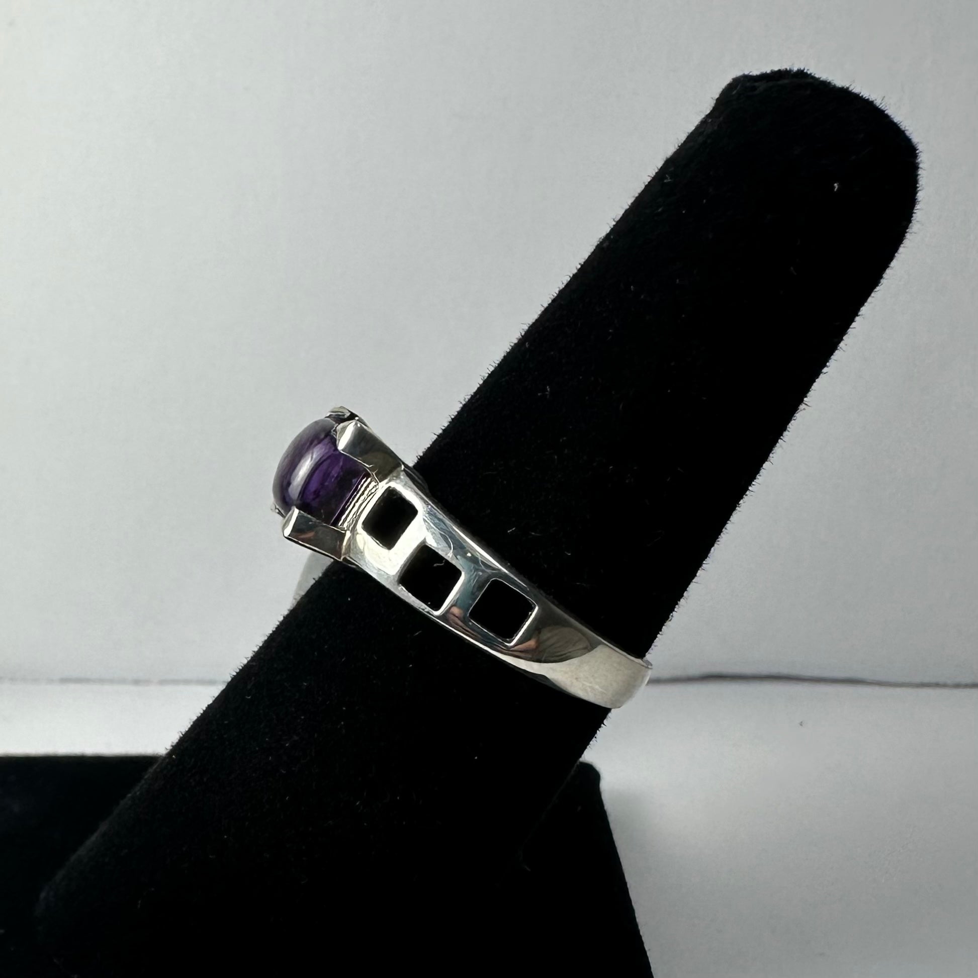 Amethyst Ring - Size 6.5 - New Age Realms