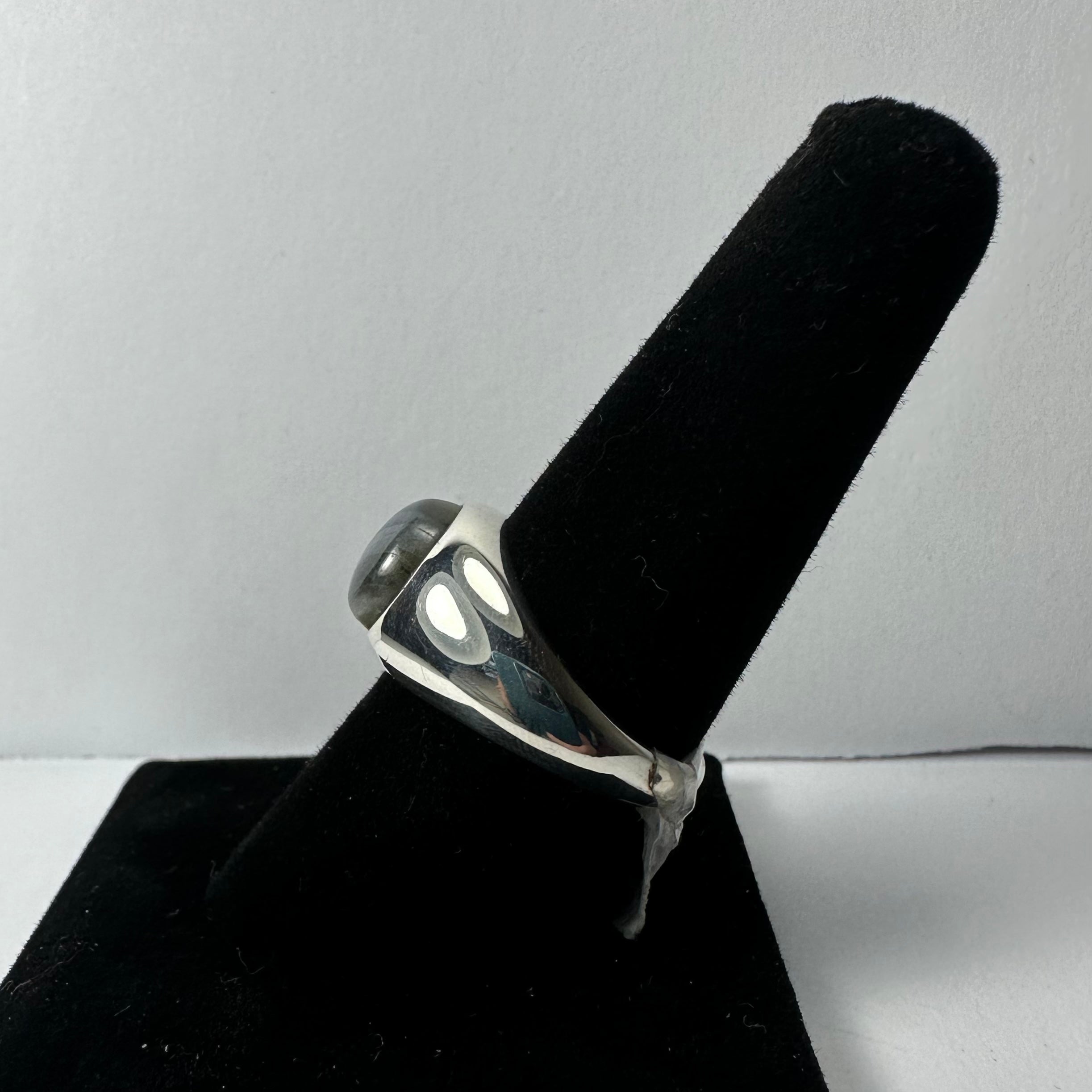 Labradorite Ring - Size 8.5 - New Age Realms