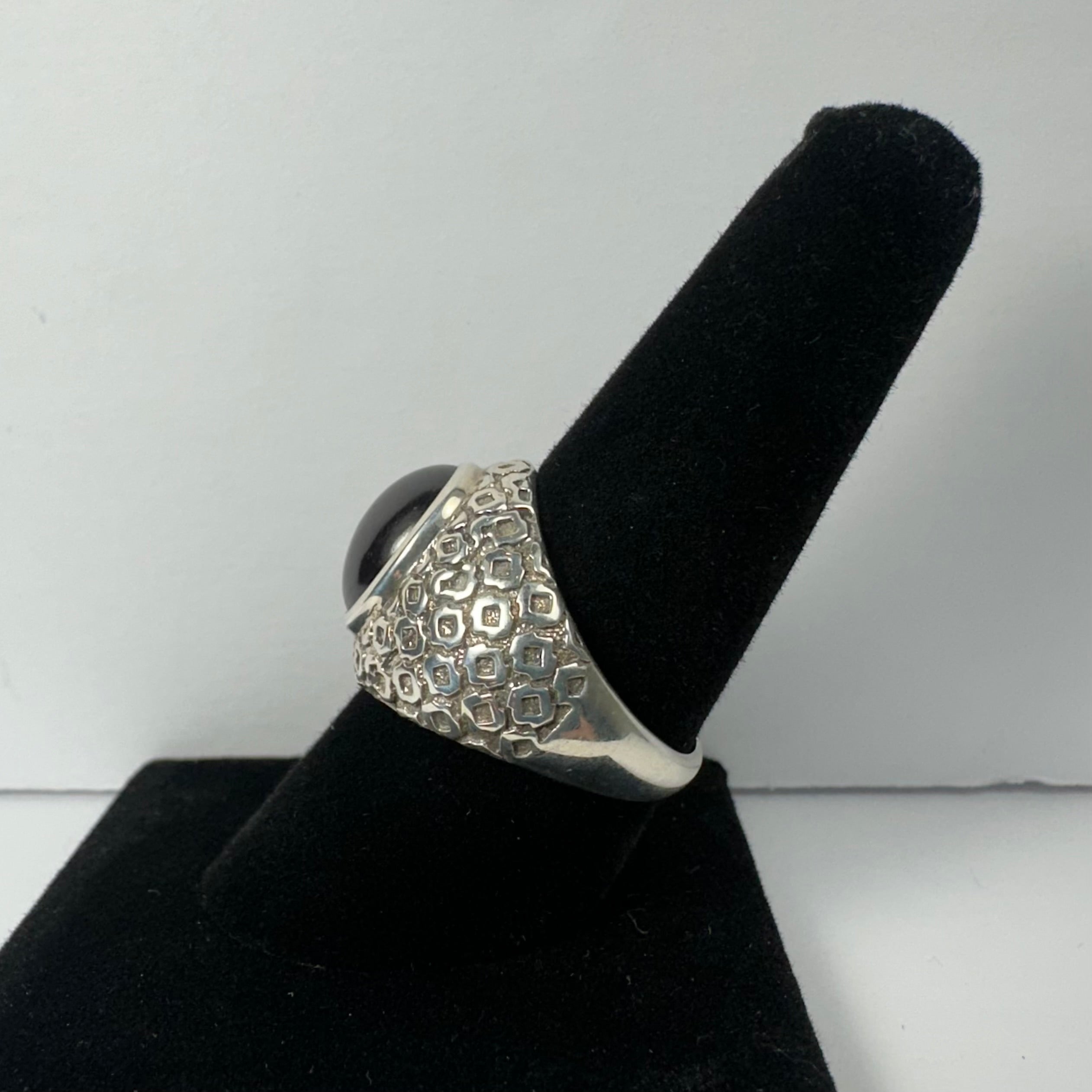Garnet Ring - Size 8.5 - New Age Realms