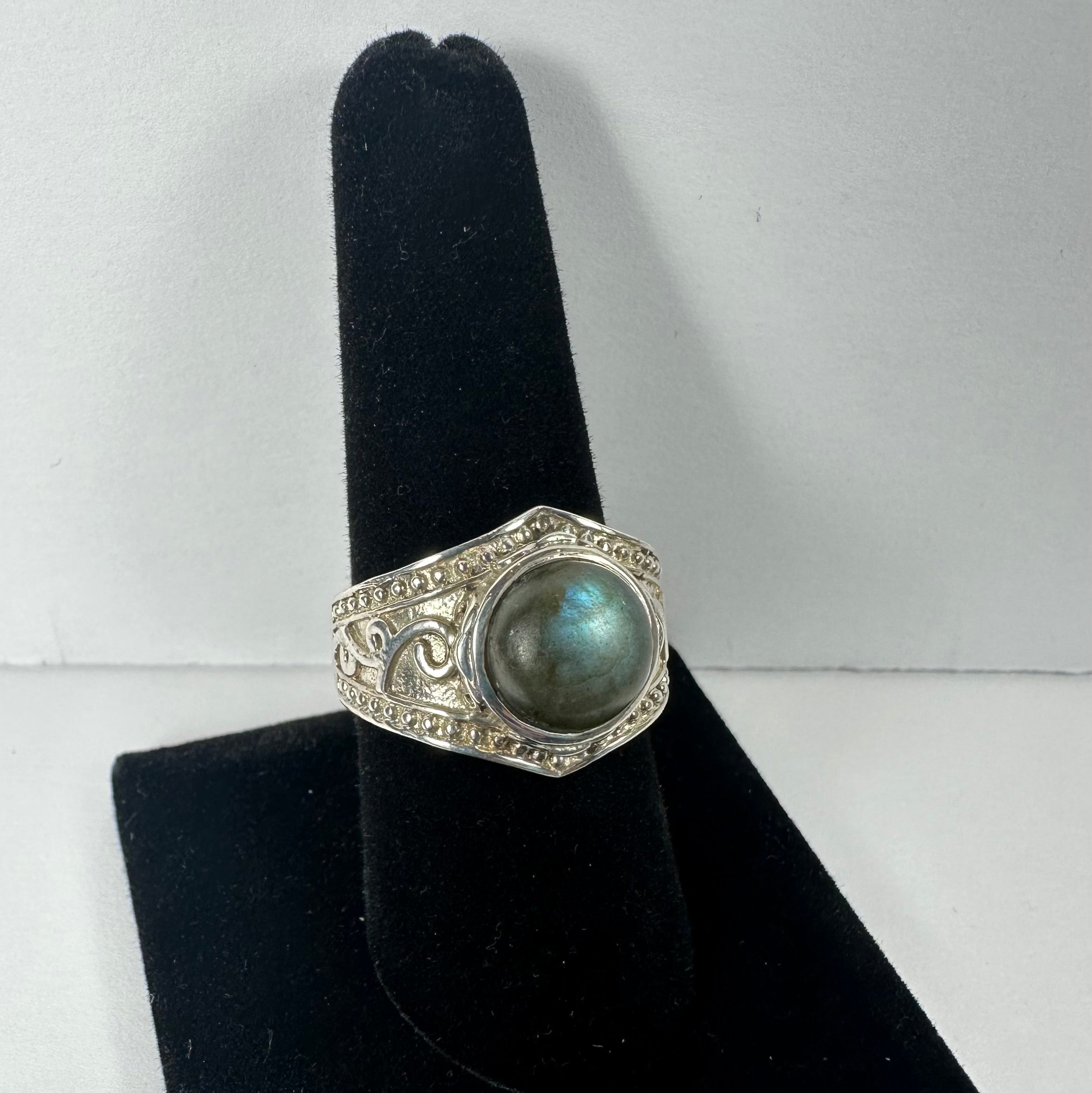 Labradorite Ring - Size 8.5 - New Age Realms
