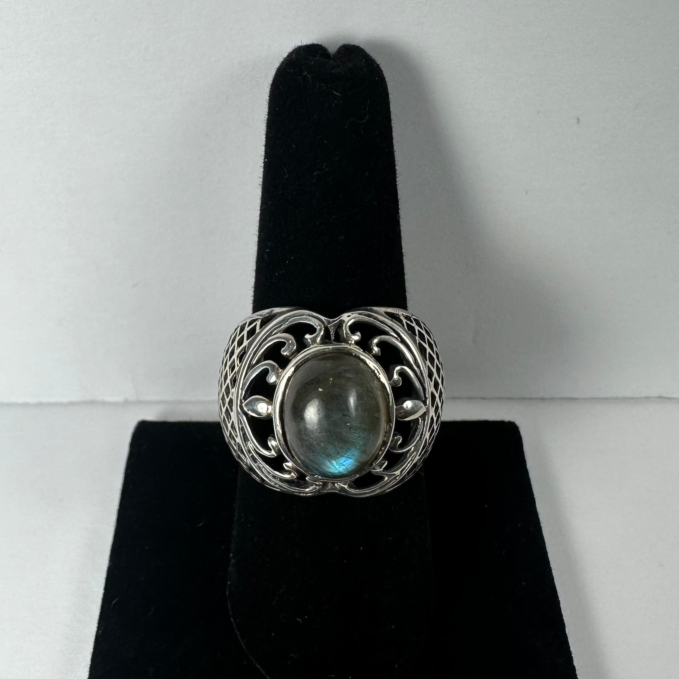 Labradorite Ring - Size 8.5 - New Age Realms