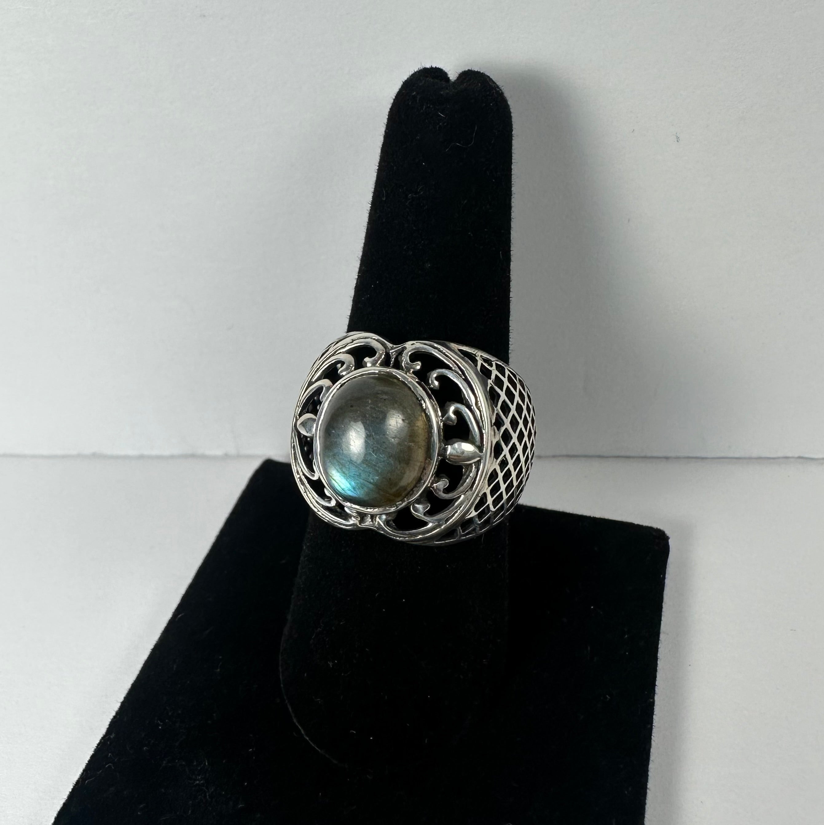 Labradorite Ring - Size 8.5 - New Age Realms