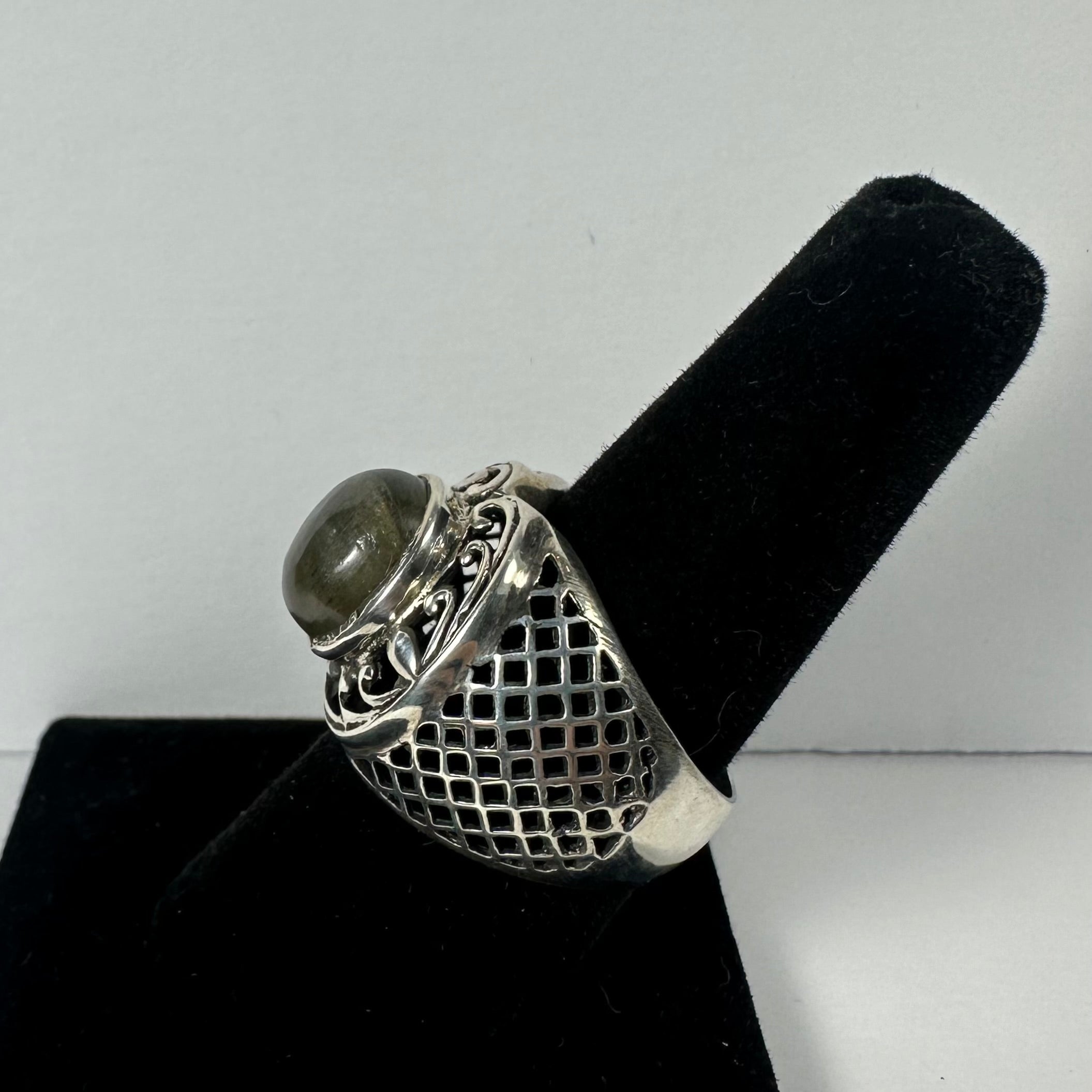 Labradorite Ring - Size 8.5 - New Age Realms