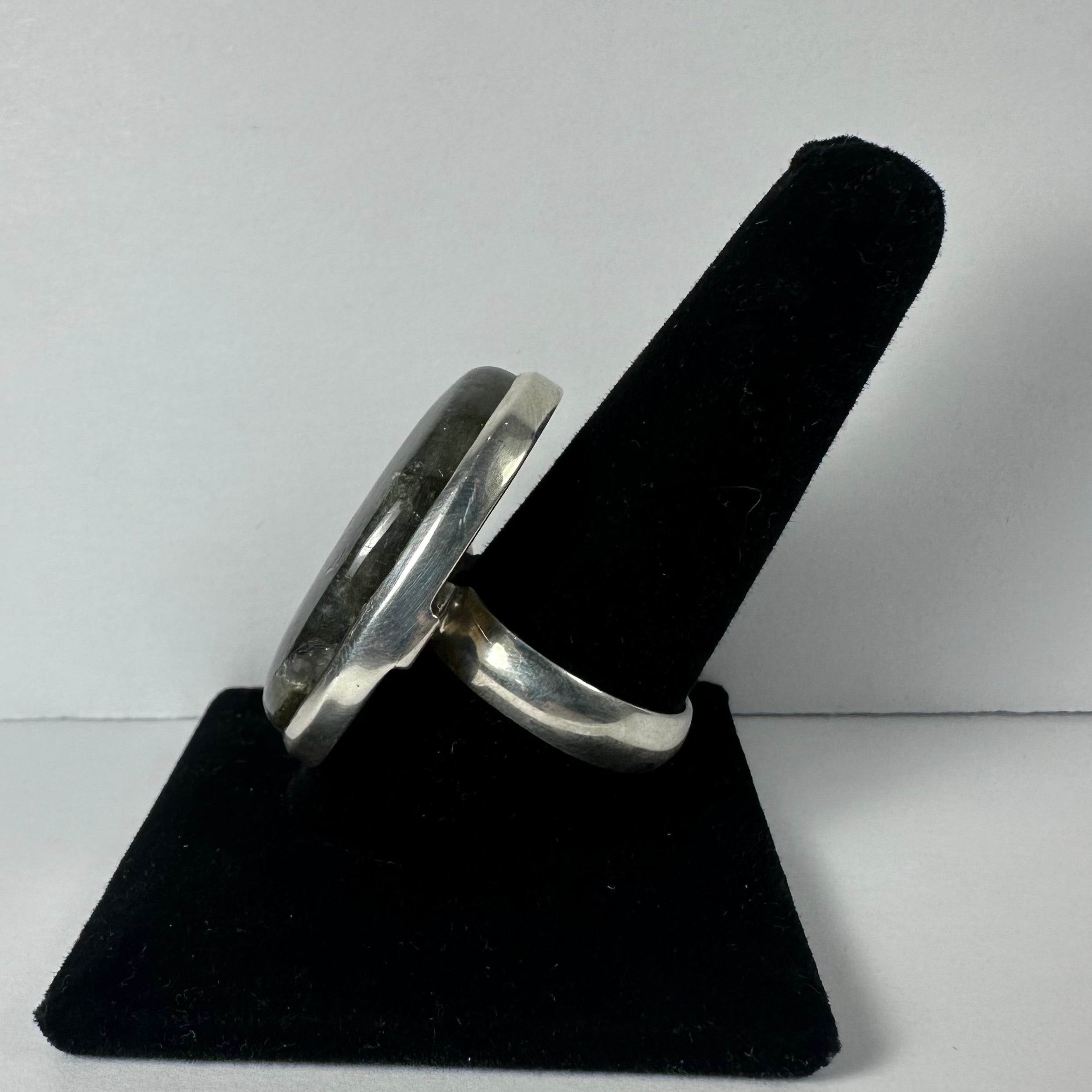 Labradorite Ring - Size 10 - New Age Realms