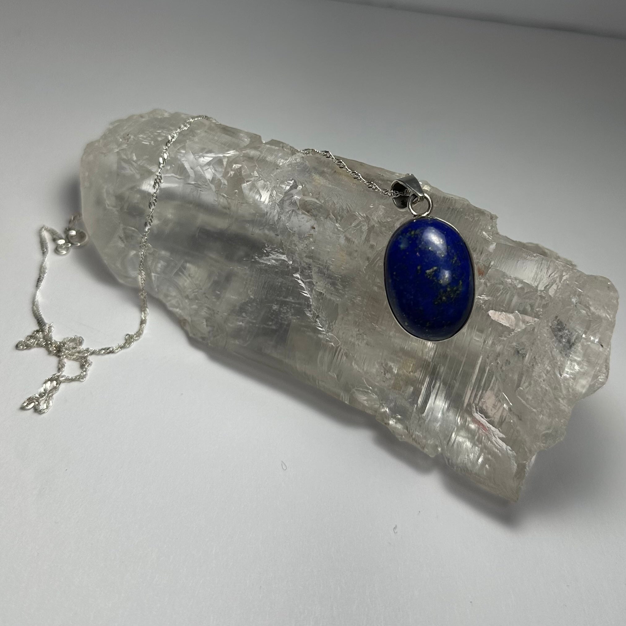 Lapis Lazuli Pendant - New Age Realms