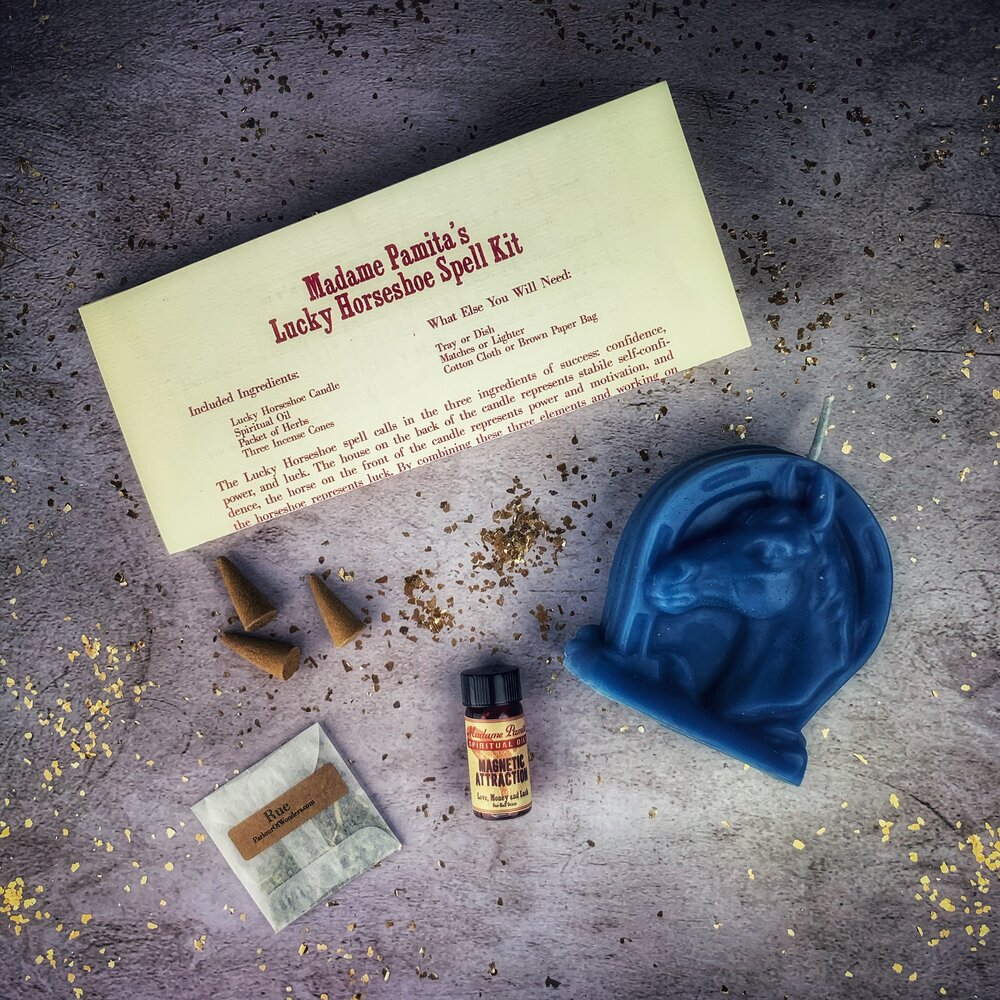 Lucky Horseshoe Candle Ritual Kit - Luck & Power Magic