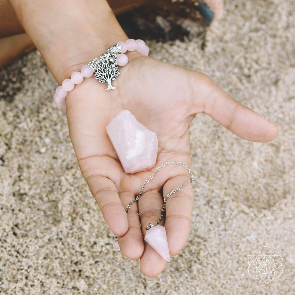 The Rose Quartz Healing Crystal Set - New Age Realms