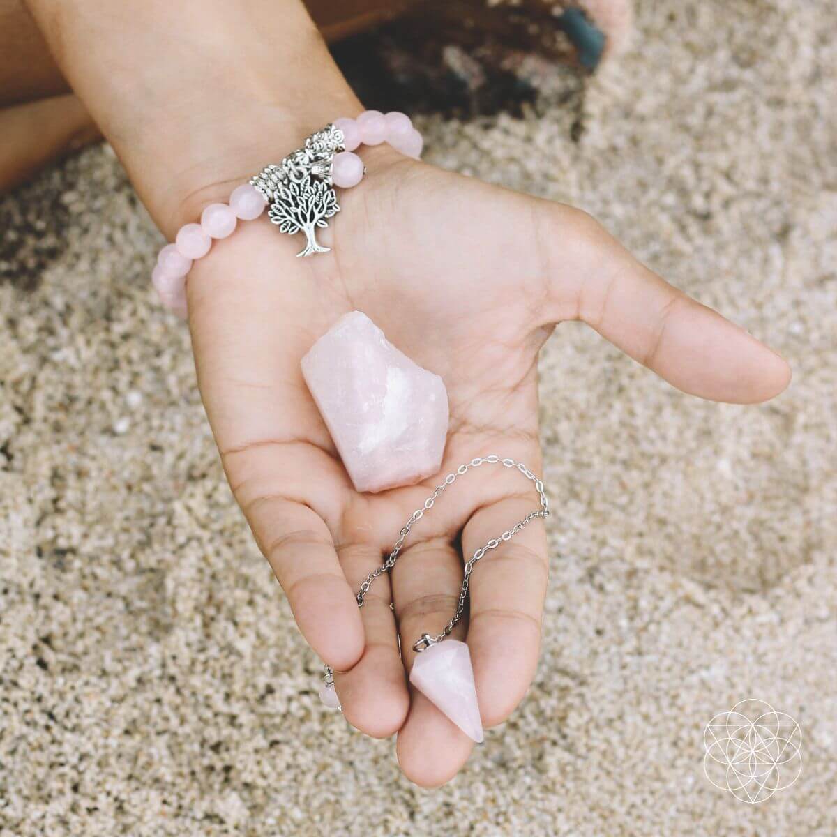The Rose Quartz Healing Crystal Set - New Age Realms